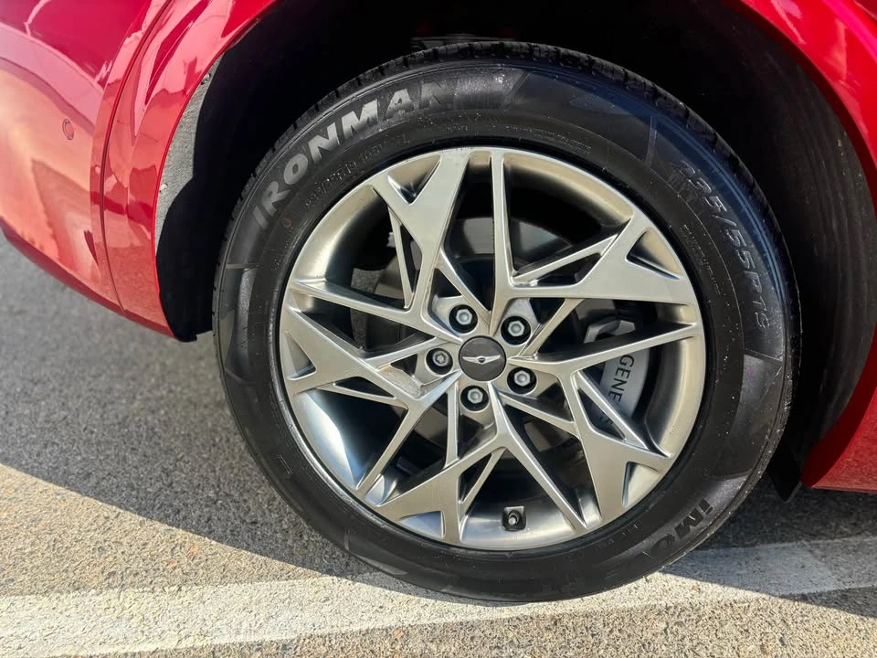 2023 Genesis GV70 - Image 7 of 17