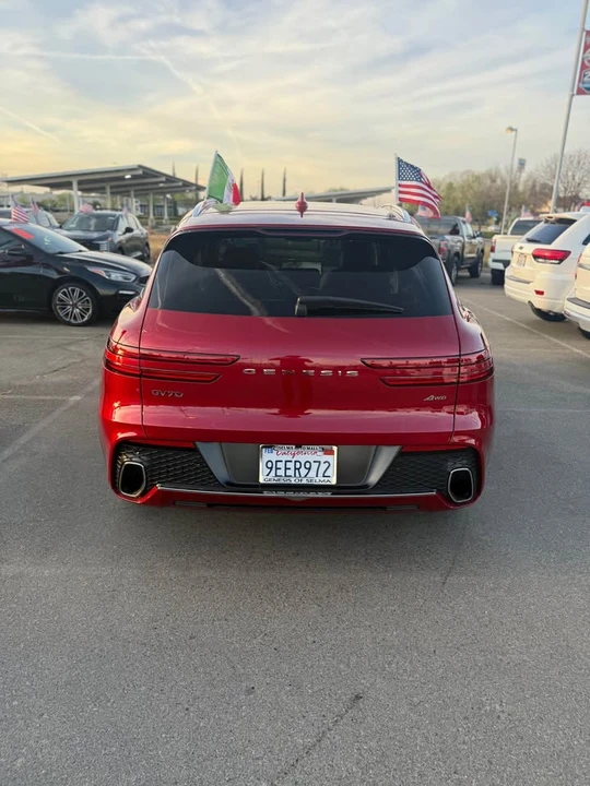 2023 Genesis GV70 - Image 13 of 14