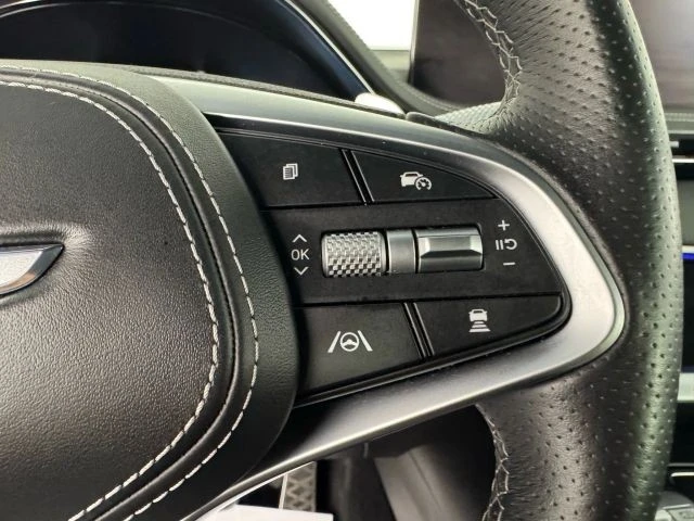 2023 Genesis GV70 - Image 16 of 21