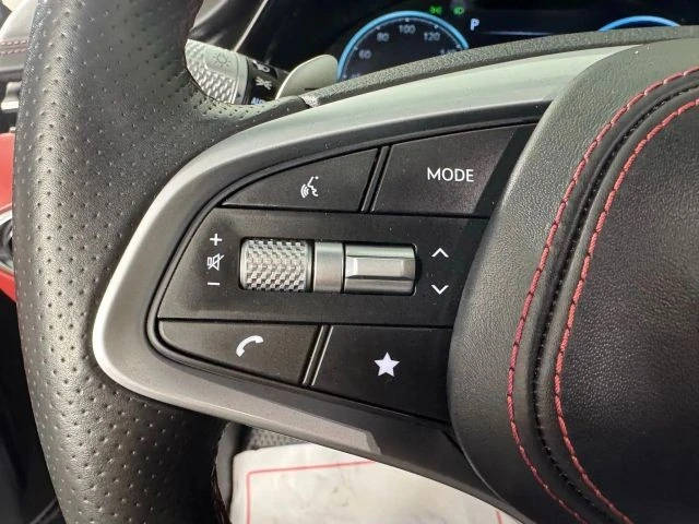 2023 Genesis GV70 - Image 15 of 21