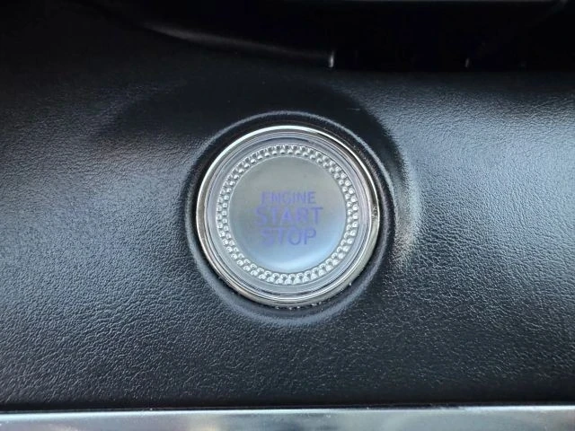 2023 Genesis GV70 - Image 16 of 21