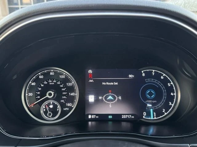 2023 Genesis GV70 - Image 17 of 21