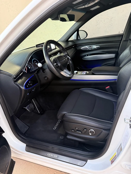 2023 Genesis GV70 - Image 20 of 21