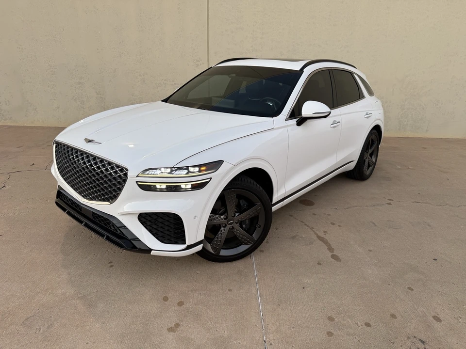 2023 Genesis GV70 - Image 8 of 21
