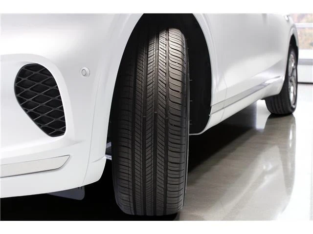 2023 Genesis GV70 - Image 18 of 21