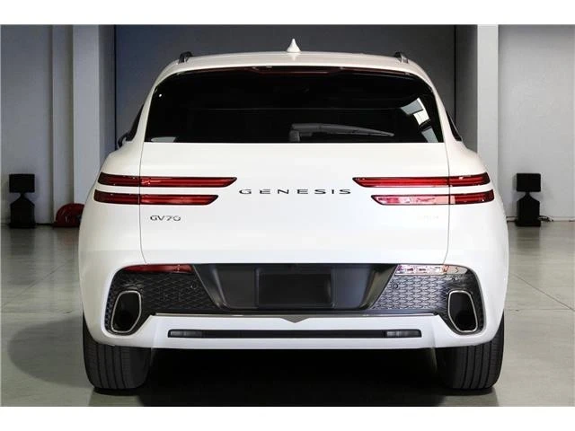 2023 Genesis GV70 - Image 12 of 21