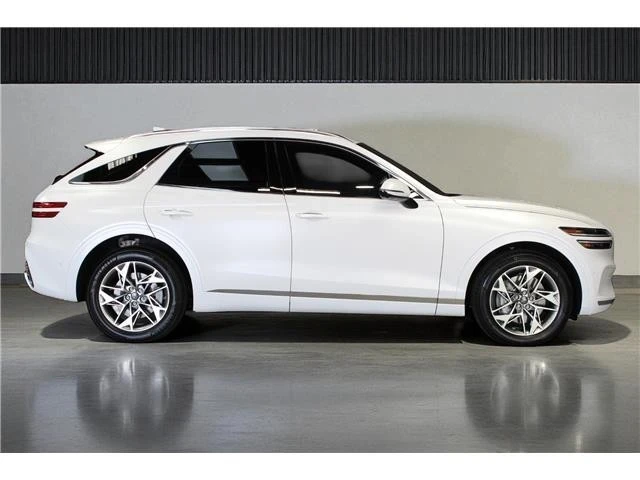 2023 Genesis GV70 - Image 2 of 21