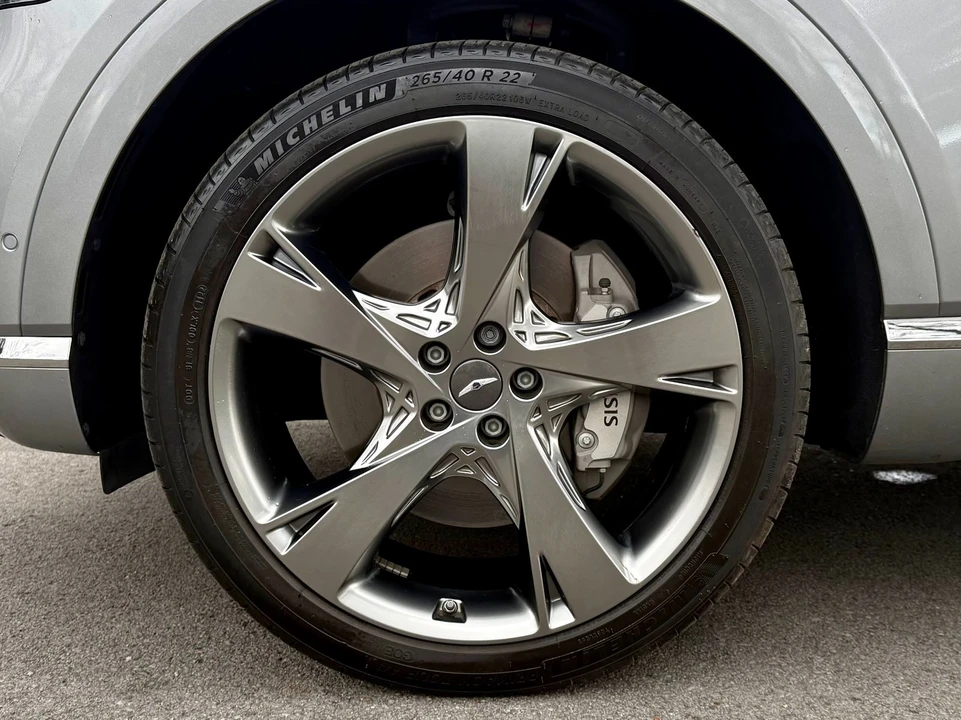 2023 Genesis GV80 - Image 13 of 21