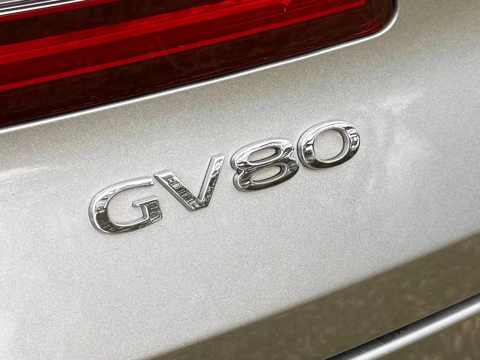 2023 Genesis GV80 - Image 17 of 21