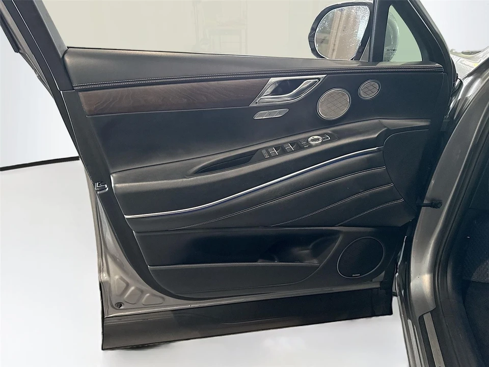 2023 Genesis GV80 - Image 9 of 16