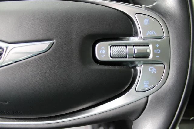 2023 Genesis GV80 - Image 17 of 21