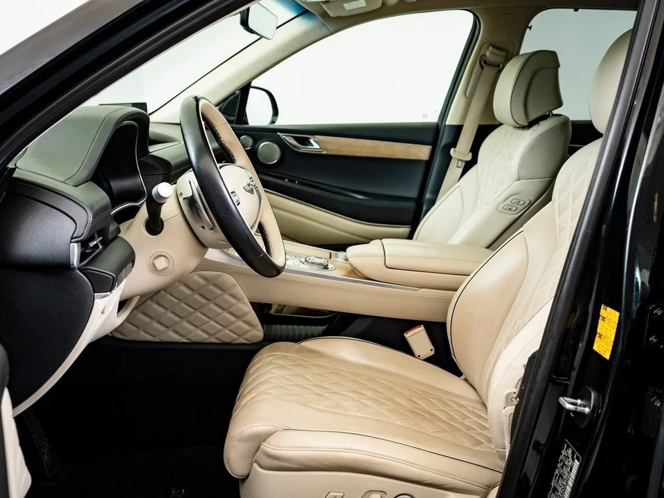 2023 Genesis GV80 - Image 19 of 21