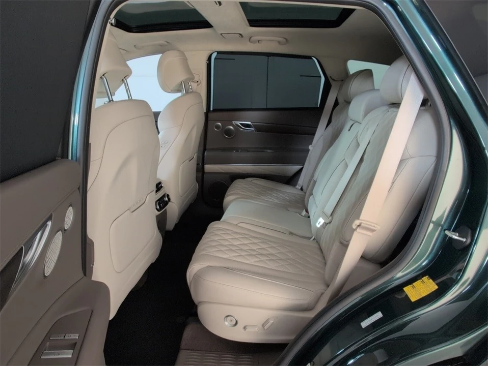2023 Genesis GV80 - Image 7 of 12
