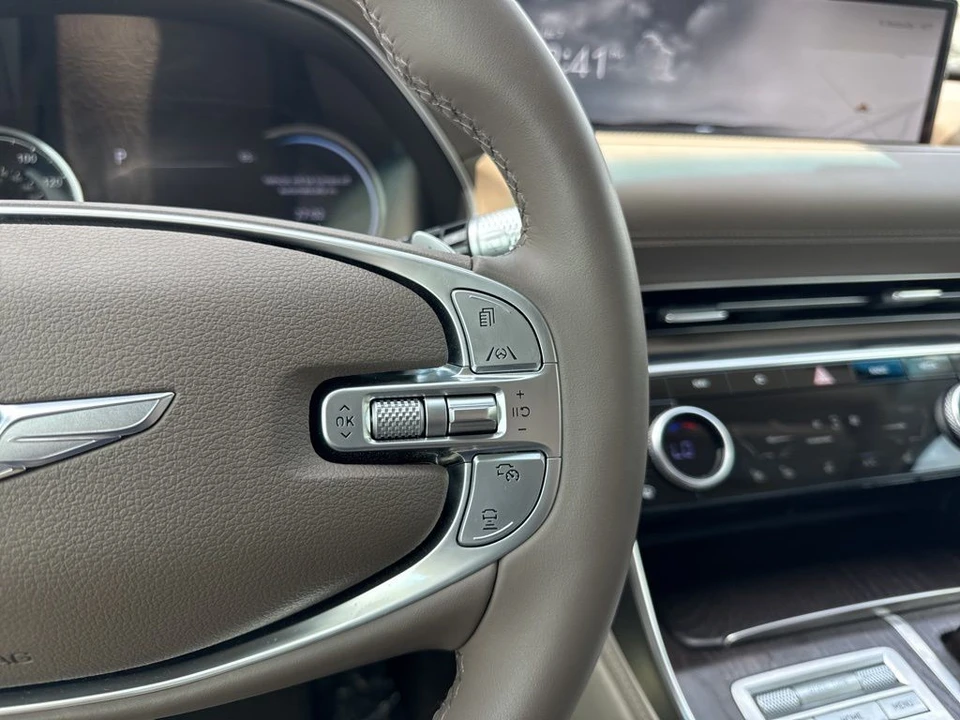 2023 Genesis GV80 - Image 19 of 21