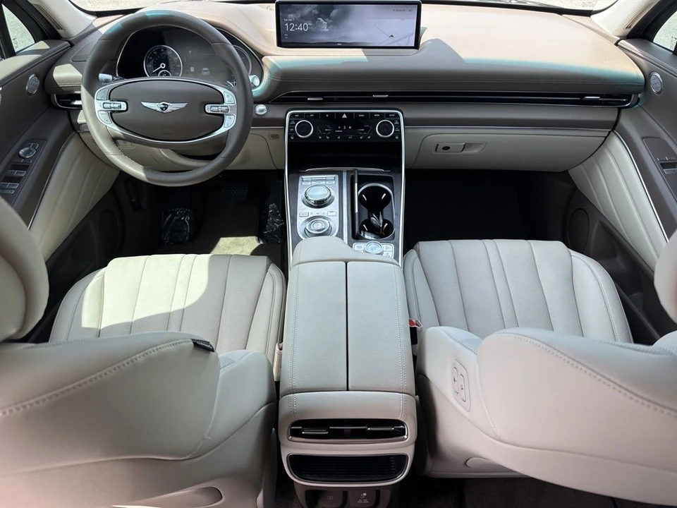 2023 Genesis GV80 - Image 16 of 21