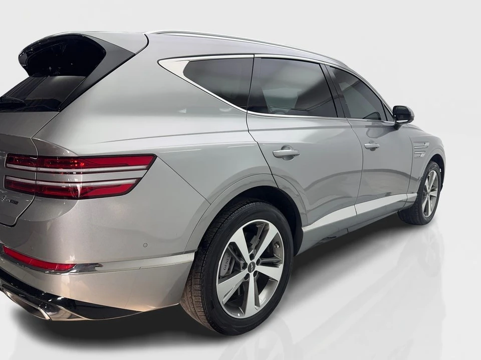 2023 Genesis GV80 - Image 13 of 21