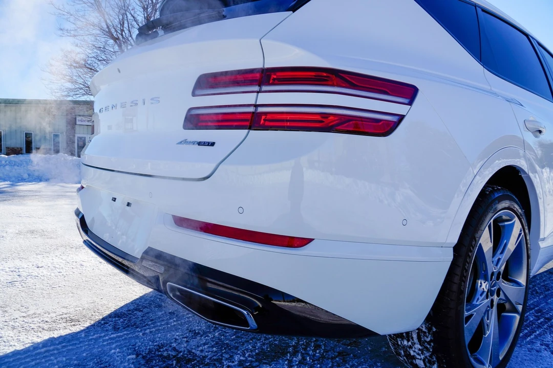 2023 Genesis GV80 - Image 13 of 21
