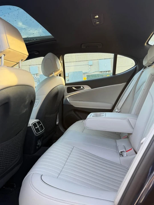2023 Genesis G70 - Image 14 of 16