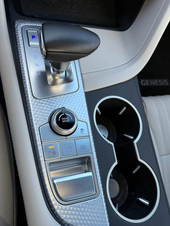 2023 Genesis G70 - Image 12 of 16