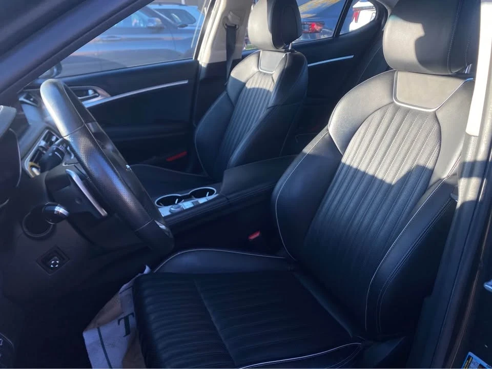 2023 Genesis G70 - Image 9 of 17