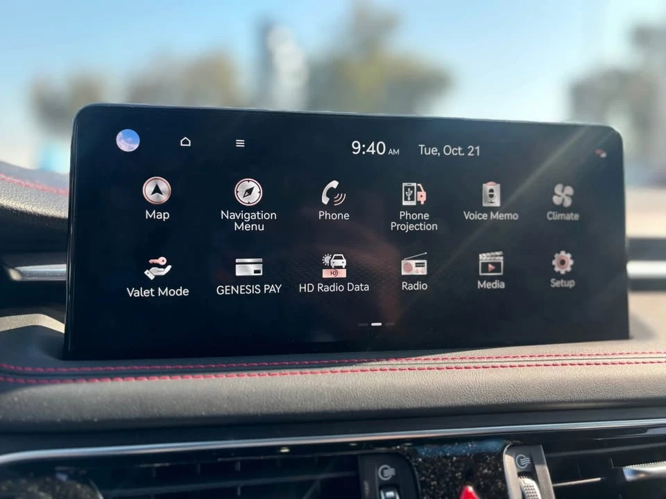 2023 Genesis G70 - Image 14 of 15