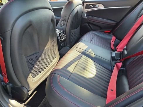 2023 Genesis G70 - Image 19 of 20