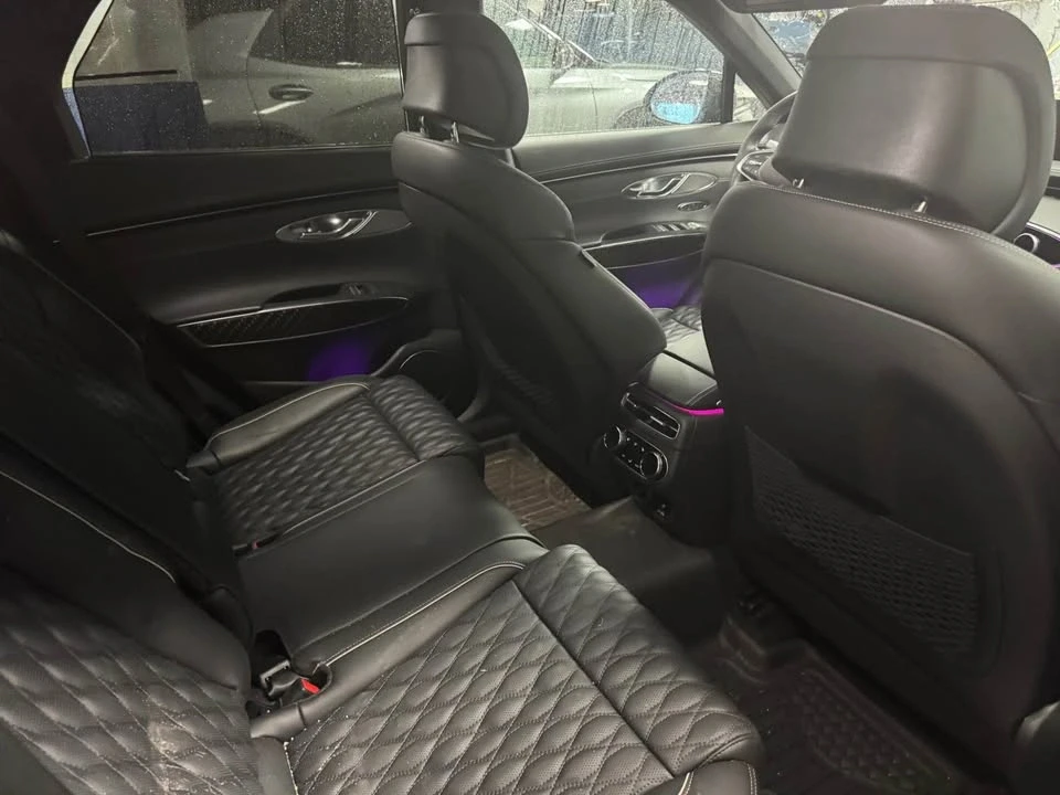 2023 Genesis G70 - Image 12 of 15