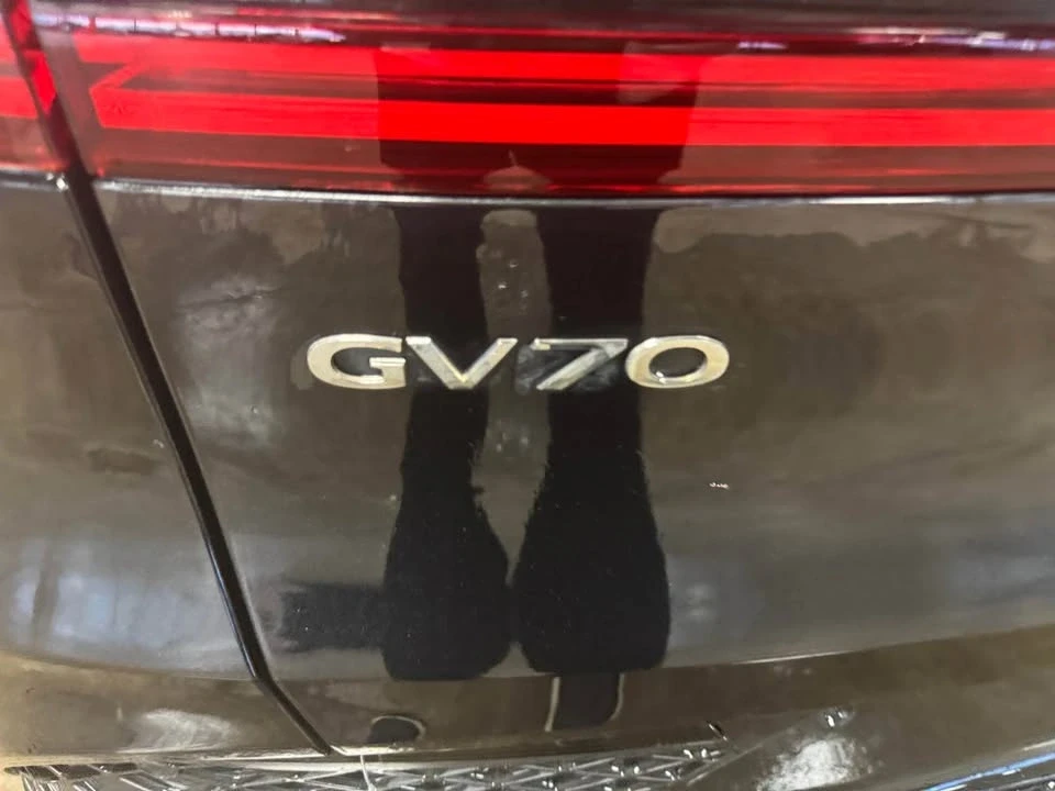 2023 Genesis G70 - Image 14 of 15