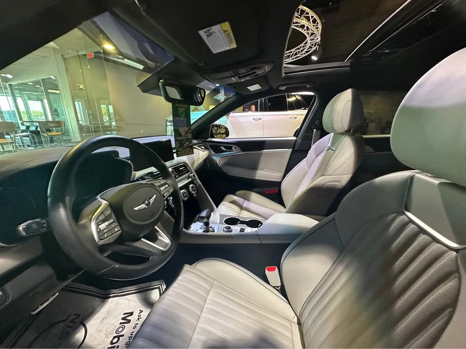 2023 Genesis G70 - Image 2 of 4