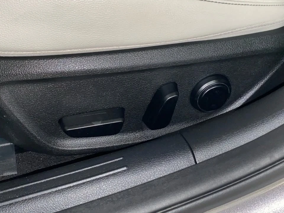 2023 Genesis G70 - Image 15 of 20