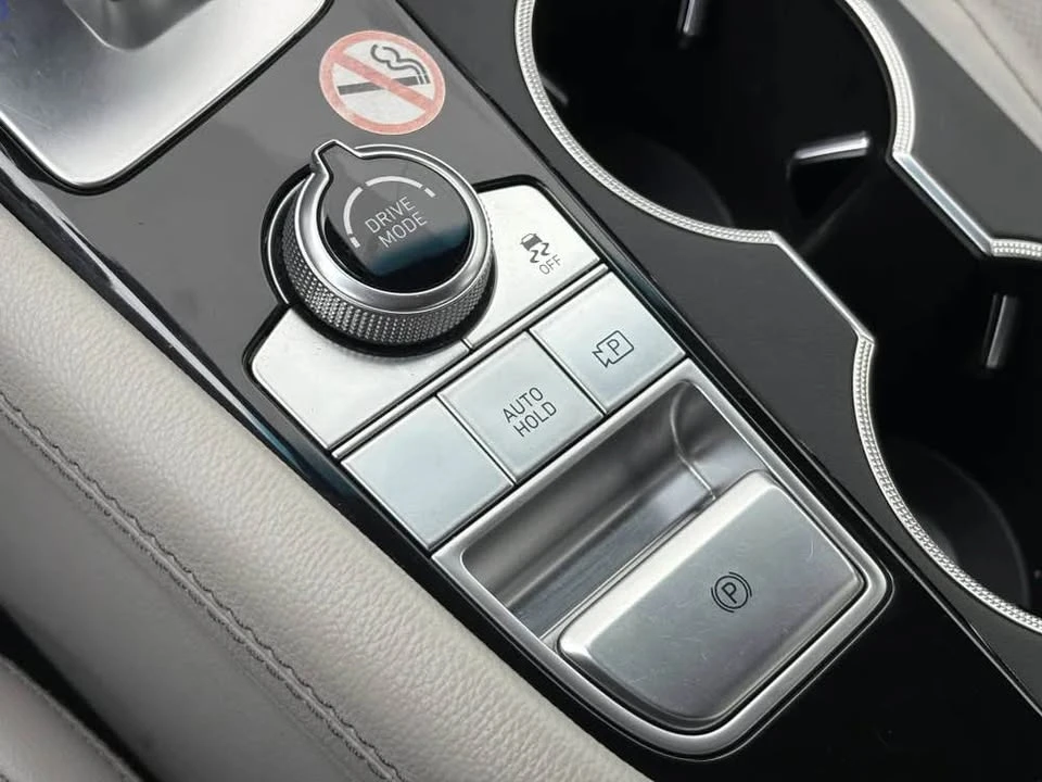 2023 Genesis G70 - Image 10 of 12