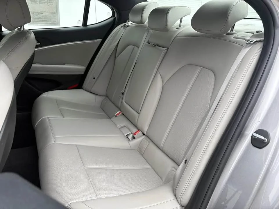 2023 Genesis G70 - Image 6 of 12