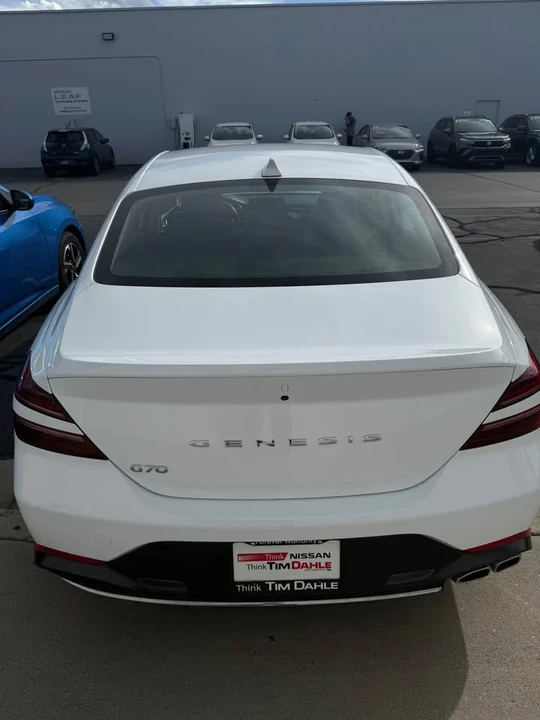 2023 Genesis G70 - Image 8 of 9