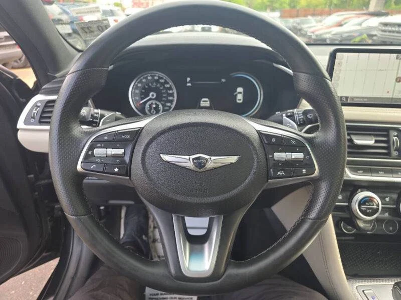 2023 Genesis G70 - Image 16 of 20