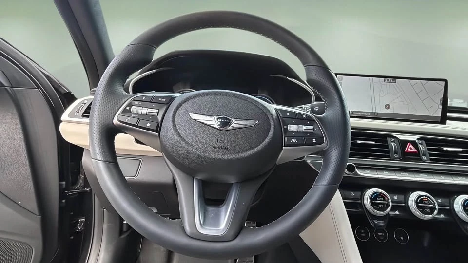 2023 Genesis G70 - Image 15 of 18