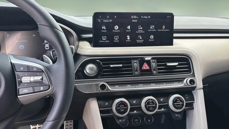 2023 Genesis G70 - Image 16 of 18