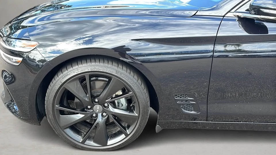 2023 Genesis G70 - Image 9 of 18