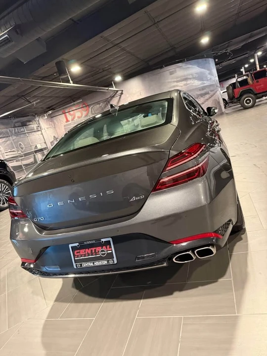 2023 Genesis G70 - Image 3 of 4