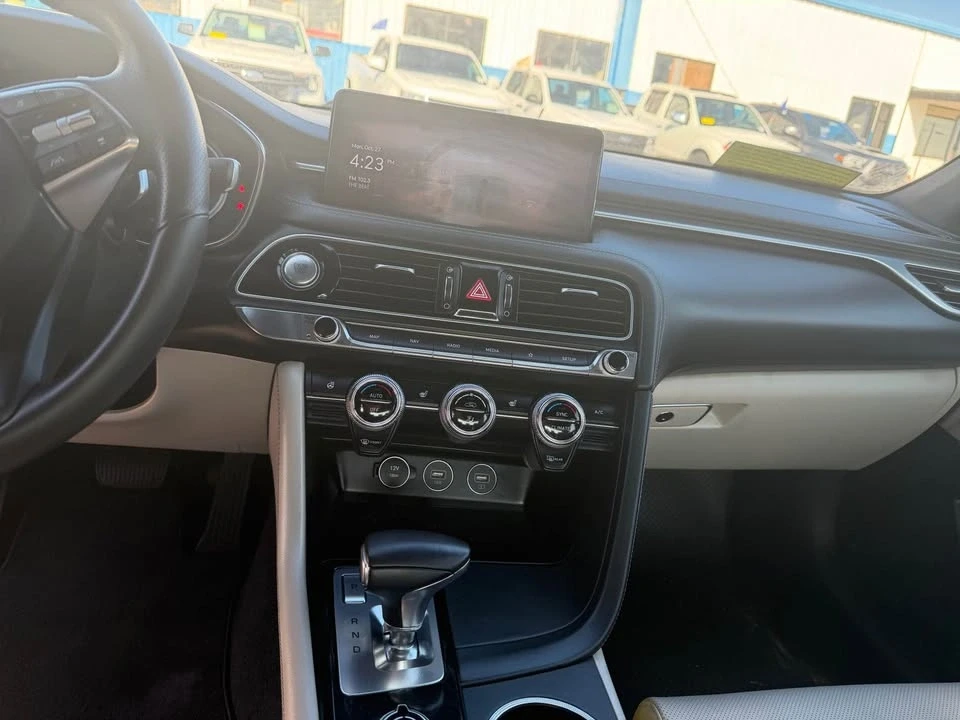 2023 Genesis G70 - Image 4 of 8