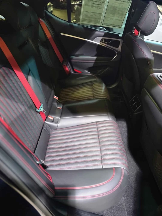 2023 Genesis G70 - Image 9 of 10