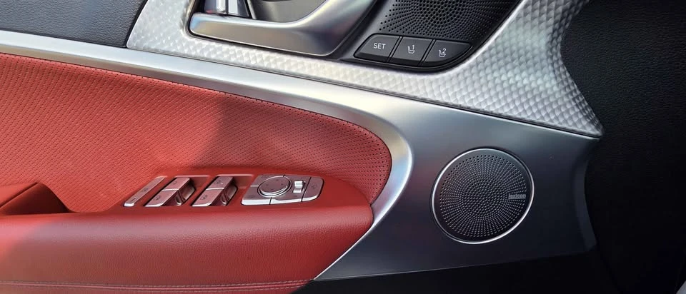 2023 Genesis G70 - Image 5 of 11