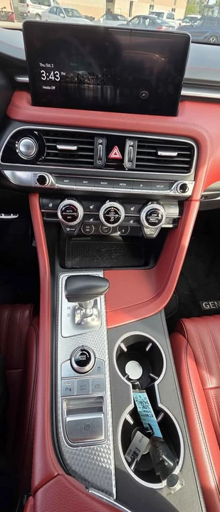 2023 Genesis G70 - Image 7 of 11