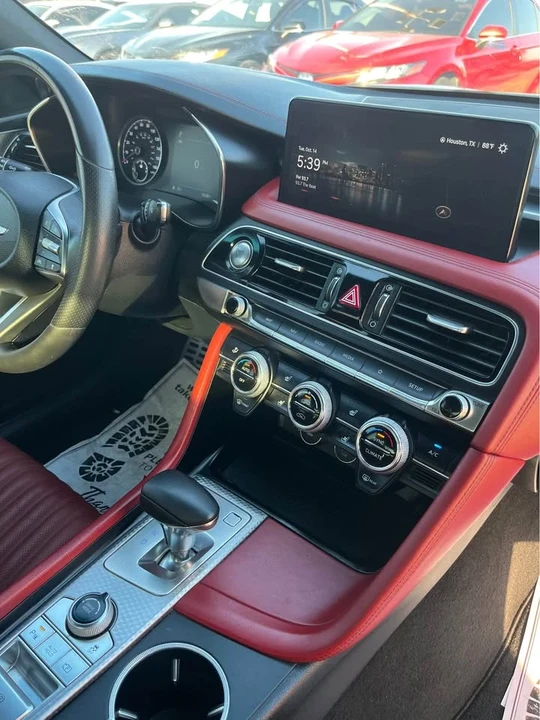 2023 Genesis G70 - Image 4 of 6