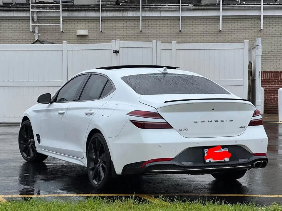 2023 Genesis G70 - Image 2 of 14