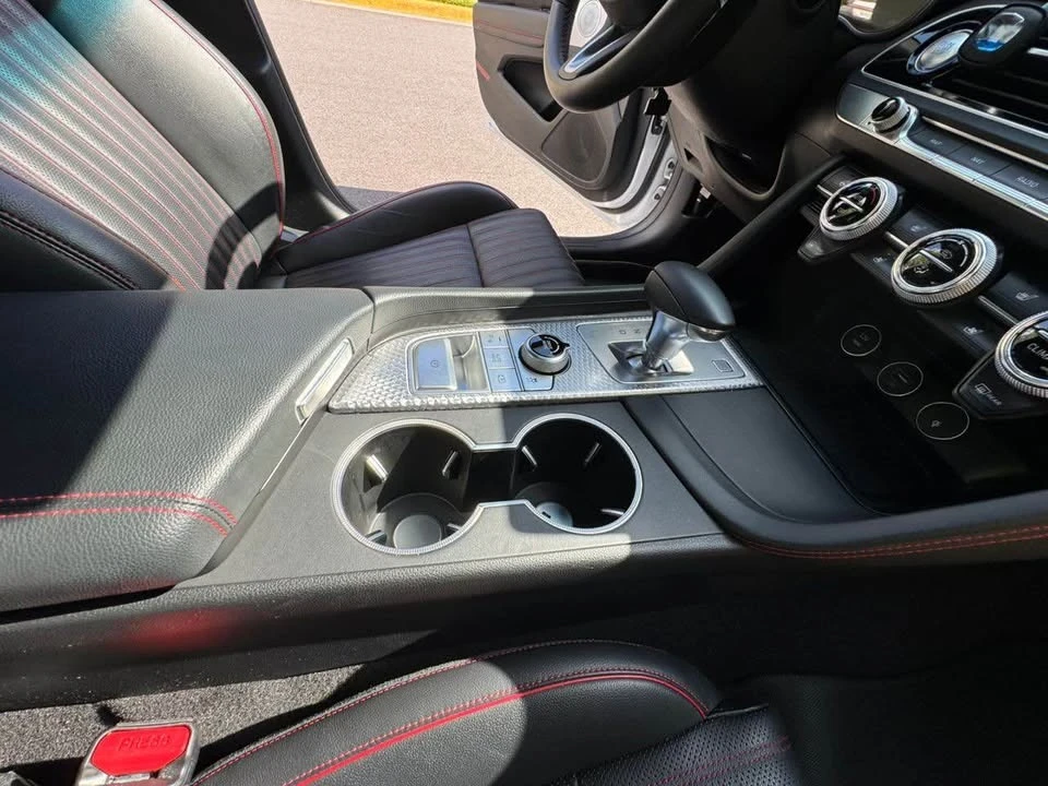 2023 Genesis G70 - Image 7 of 14