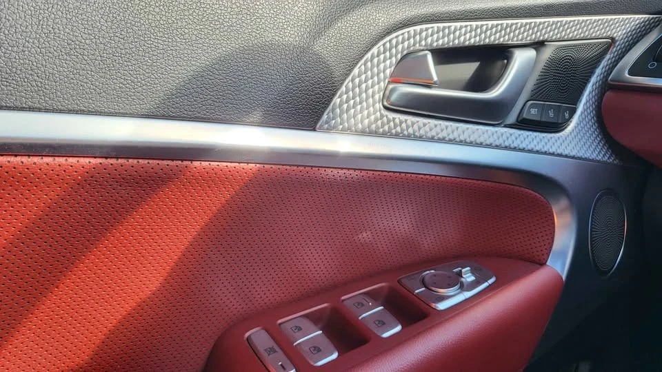 2023 Genesis G70 - Image 3 of 8
