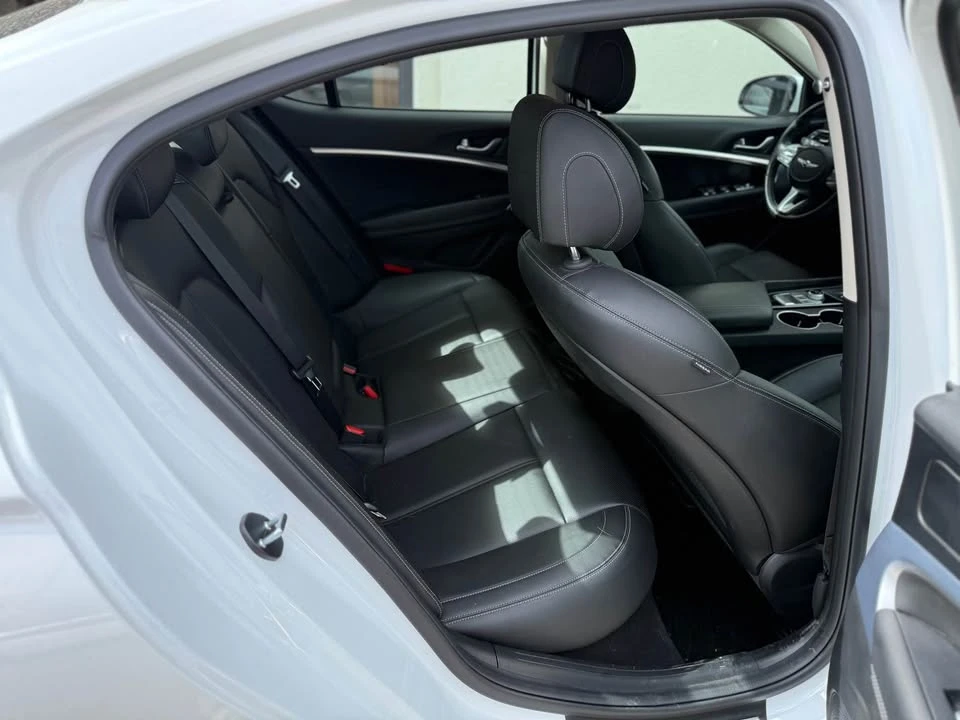 2023 Genesis G70 - Image 9 of 11