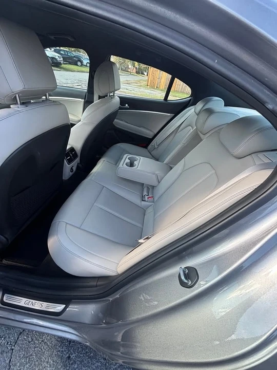 2023 Genesis G70 - Image 4 of 4