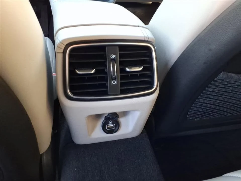2023 Genesis G70 - Image 15 of 16