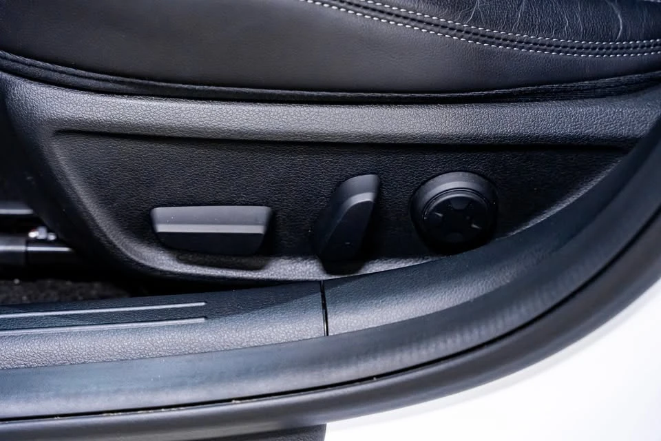 2023 Genesis G70 - Image 19 of 20
